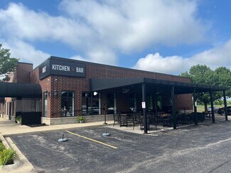 Plus de détails pour 1031-1055 Station Dr, Oswego, IL - Commerce de détail à louer