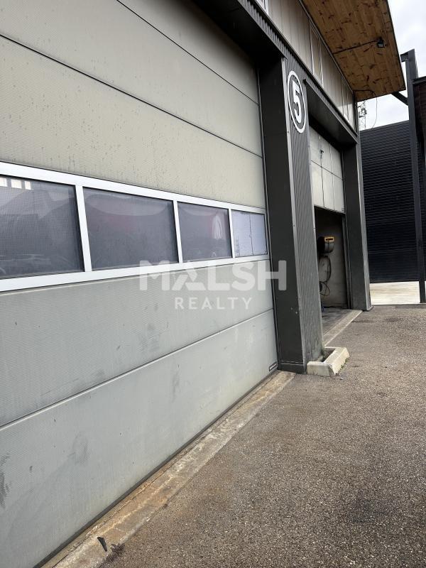 Flex in Chasse-sur-Rhône for lease Building Photo- Image 1 of 6