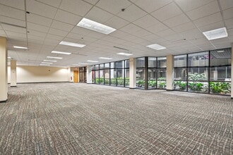 200 E Campus View Blvd, Columbus, OH for lease Interior Photo- Image 1 of 2