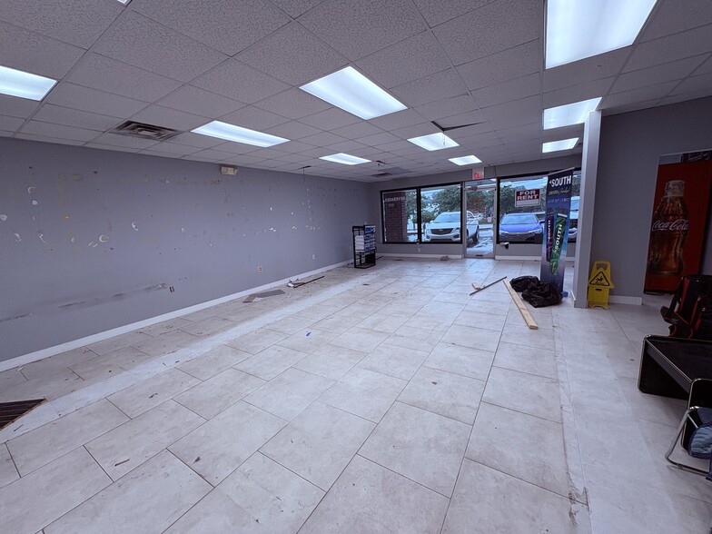 7976 Broadview Rd, Broadview Heights, OH for lease - Building Photo - Image 2 of 8