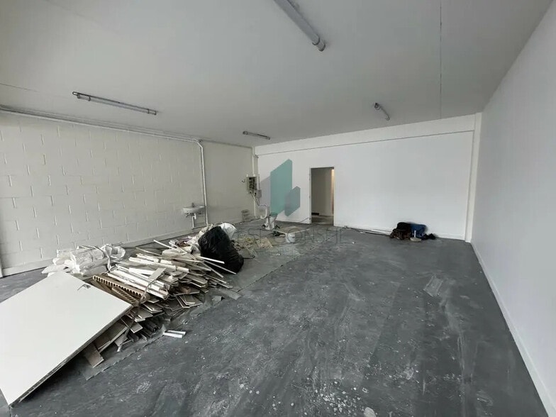 Flex in Herblay-sur-Seine for lease - Building Photo - Image 2 of 6
