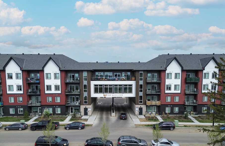 6855 NW Ad Astra Blvd, Edmonton, AB for sale - Building Photo - Image 3 of 14