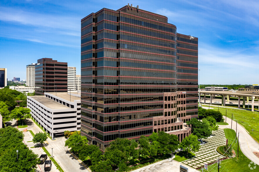 12801 N Central Expy, Dallas, TX for lease - Building Photo - Image 2 of 18