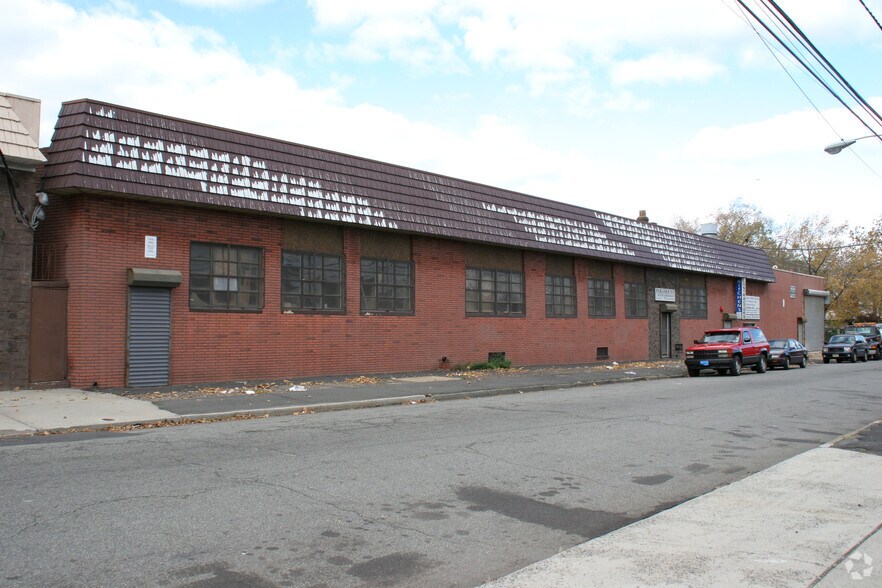 175 Mount Pleasant Ave, Newark, NJ à louer - Photo du bâtiment - Image 2 de 9