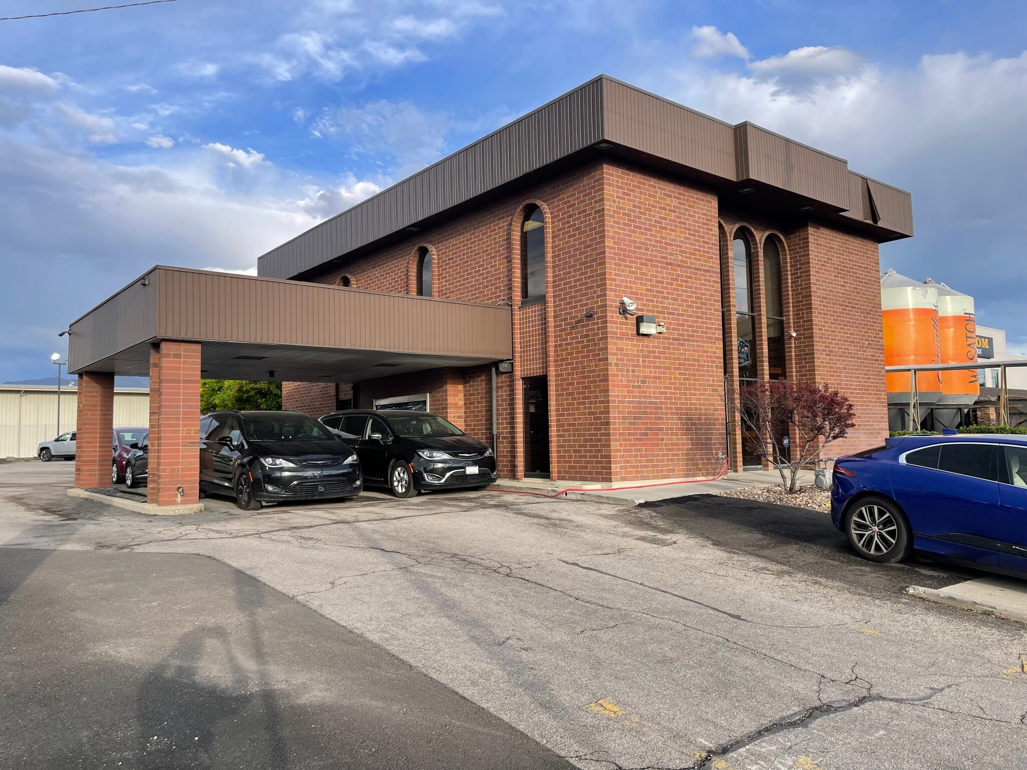 1735 S 300 W, Salt Lake City, UT for lease Interior Photo- Image 1 of 8