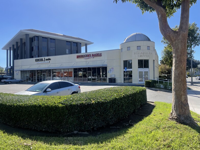 4678 Campus Dr, Newport Beach, CA for lease - Building Photo - Image 2 of 3
