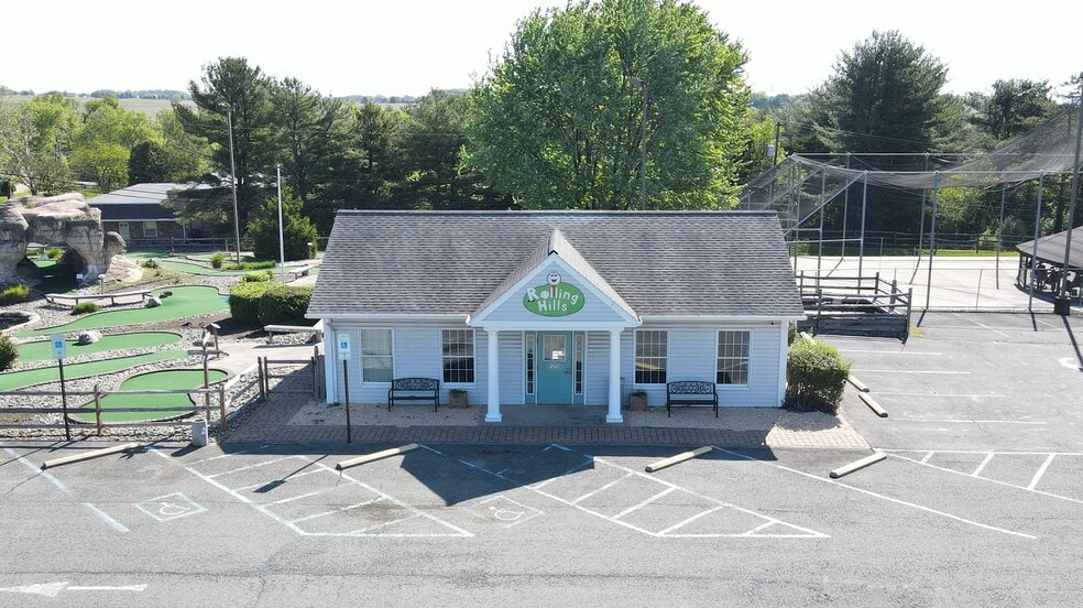 4565 Spring Hill Dr, Schnecksville, PA for sale - Building Photo - Image 3 of 24