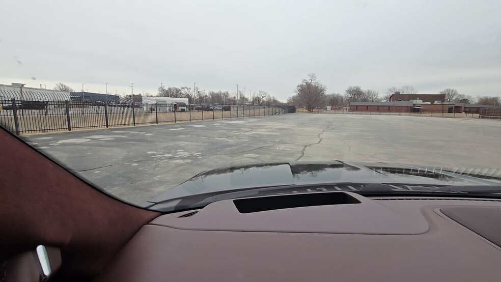 8131 E 31st Ct, Tulsa, OK for sale - Commercial Listing Video - Image 3 of 4