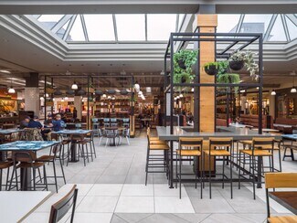 Plus de détails pour 5000 Shelbyville Rd, Louisville, KY - Commerce de détail à louer