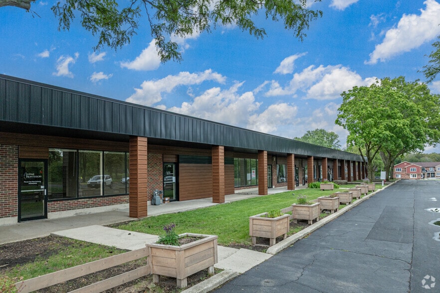 922-938 N State St, Lockport, IL for lease - Primary Photo - Image 1 of 16