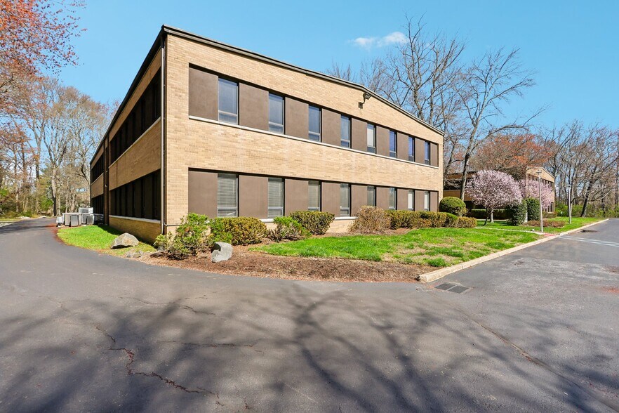 12 Roszel Rd, Princeton, NJ à vendre - Photo du bâtiment - Image 1 de 7