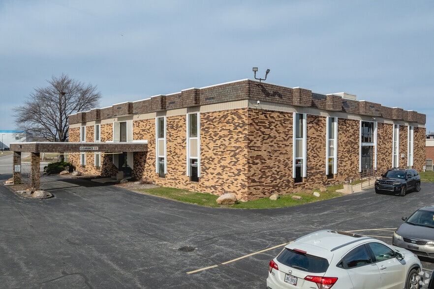5241 Southwyck Blvd, Toledo, OH à louer - Photo du bâtiment - Image 1 de 9