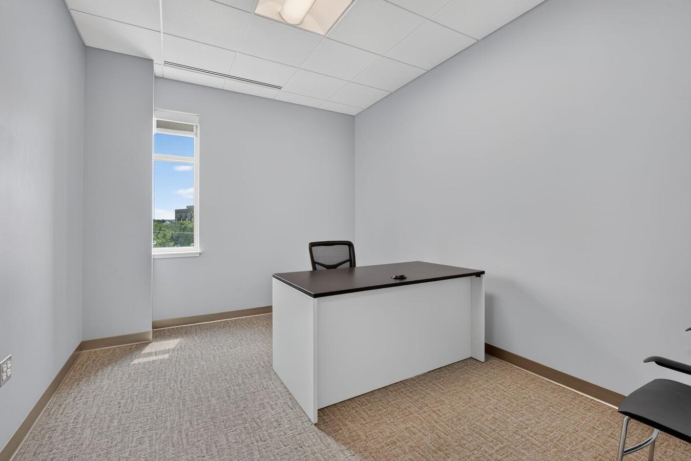 24430 Stone Springs Blvd, Dulles Town Center, VA 20166 - Unit 375 - - Interior Photo - Image 1 of 14