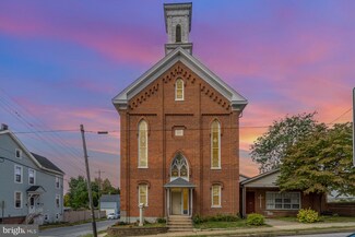 Plus de détails pour 25 S College St, Myerstown, PA - Spécialité à vendre