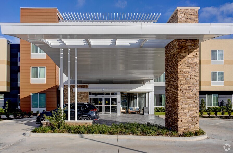 22010 Southwest Fwy, Richmond, TX à vendre - Photo du bâtiment - Image 3 de 8