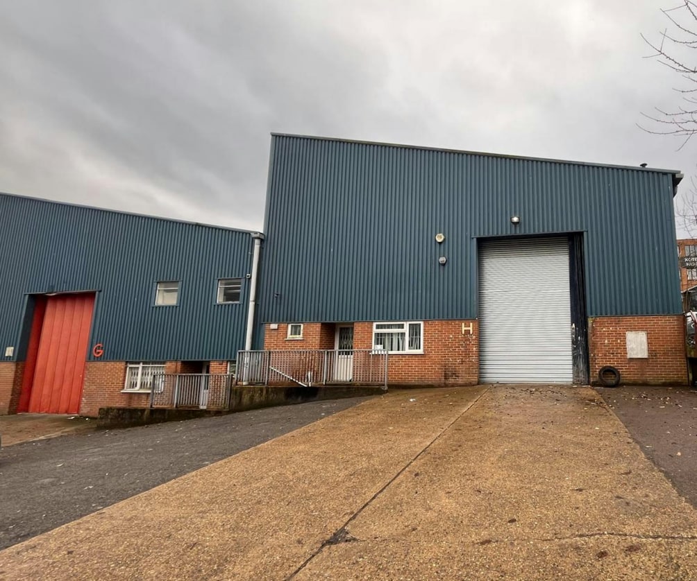 Progress Rd, High Wycombe à louer Photo du bâtiment- Image 1 de 2