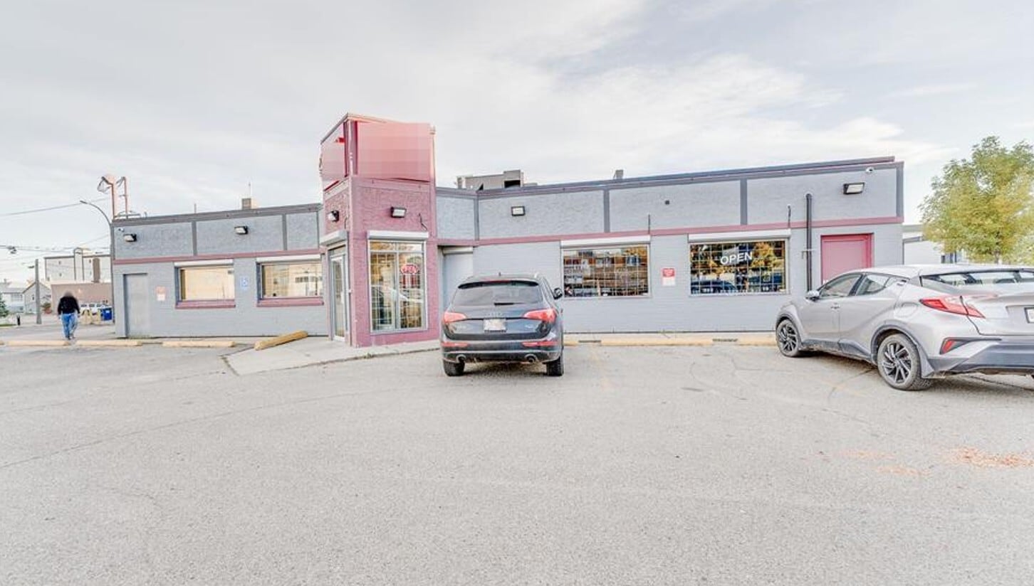 4617 50 Av, Red Deer, AB for lease Primary Photo- Image 1 of 9