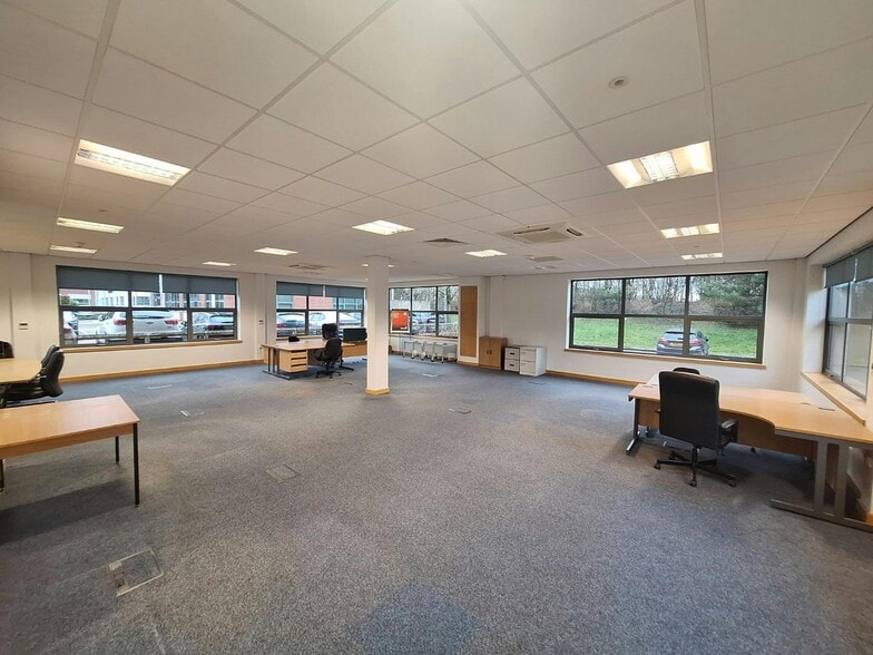 Cheshire Av, Northwich for lease - Building Photo - Image 3 of 5