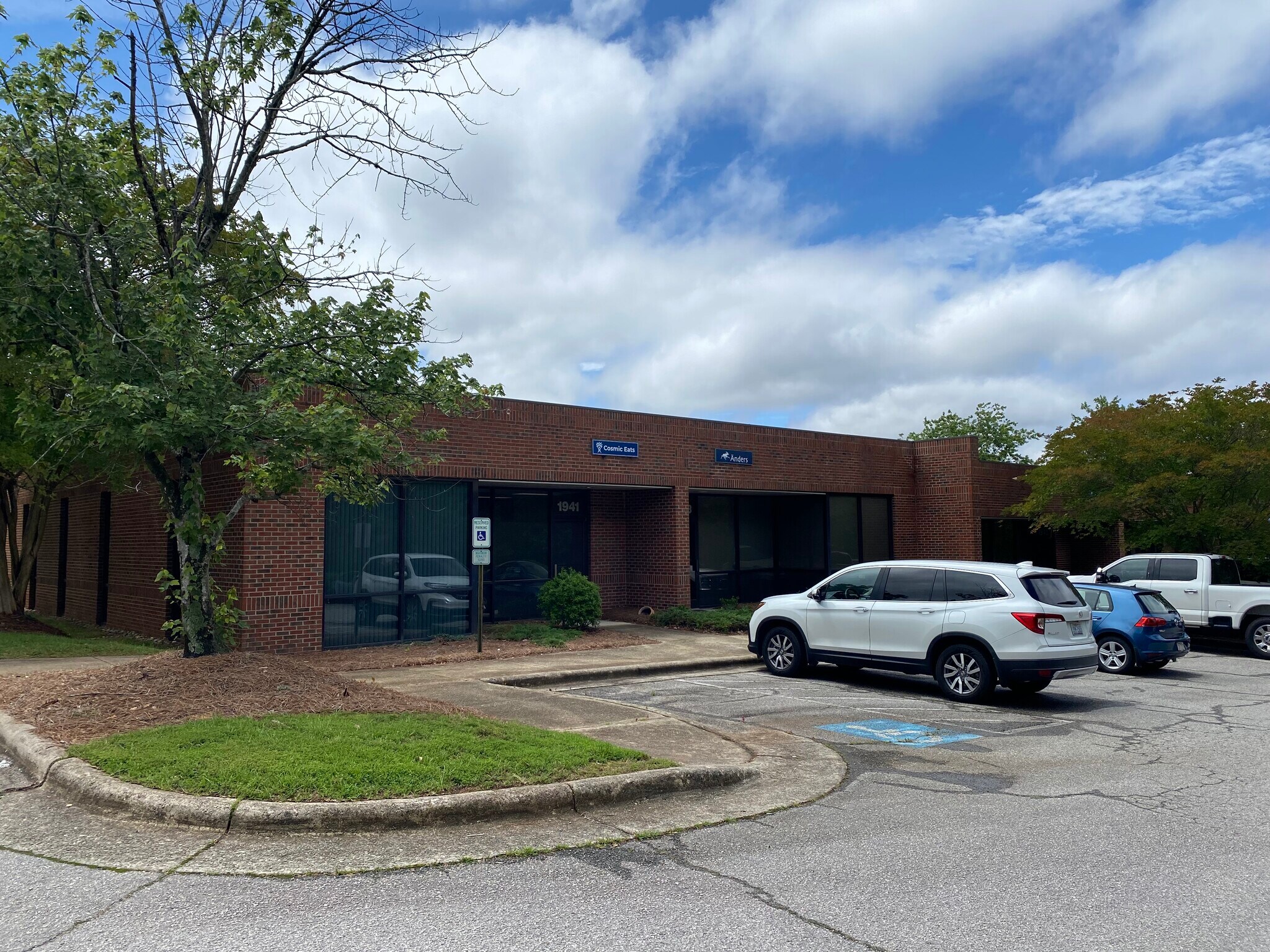 1941-1949 Evans Rd, Cary, NC à louer Photo du bâtiment- Image 1 de 3