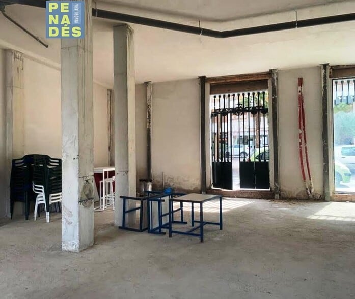Retail in València for lease - Building Photo - Image 2 of 4