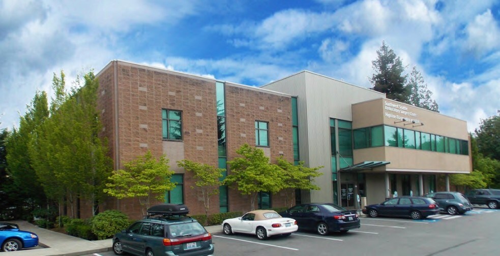 275 SW 160th St, Burien, WA for lease - Building Photo - Image 1 of 5