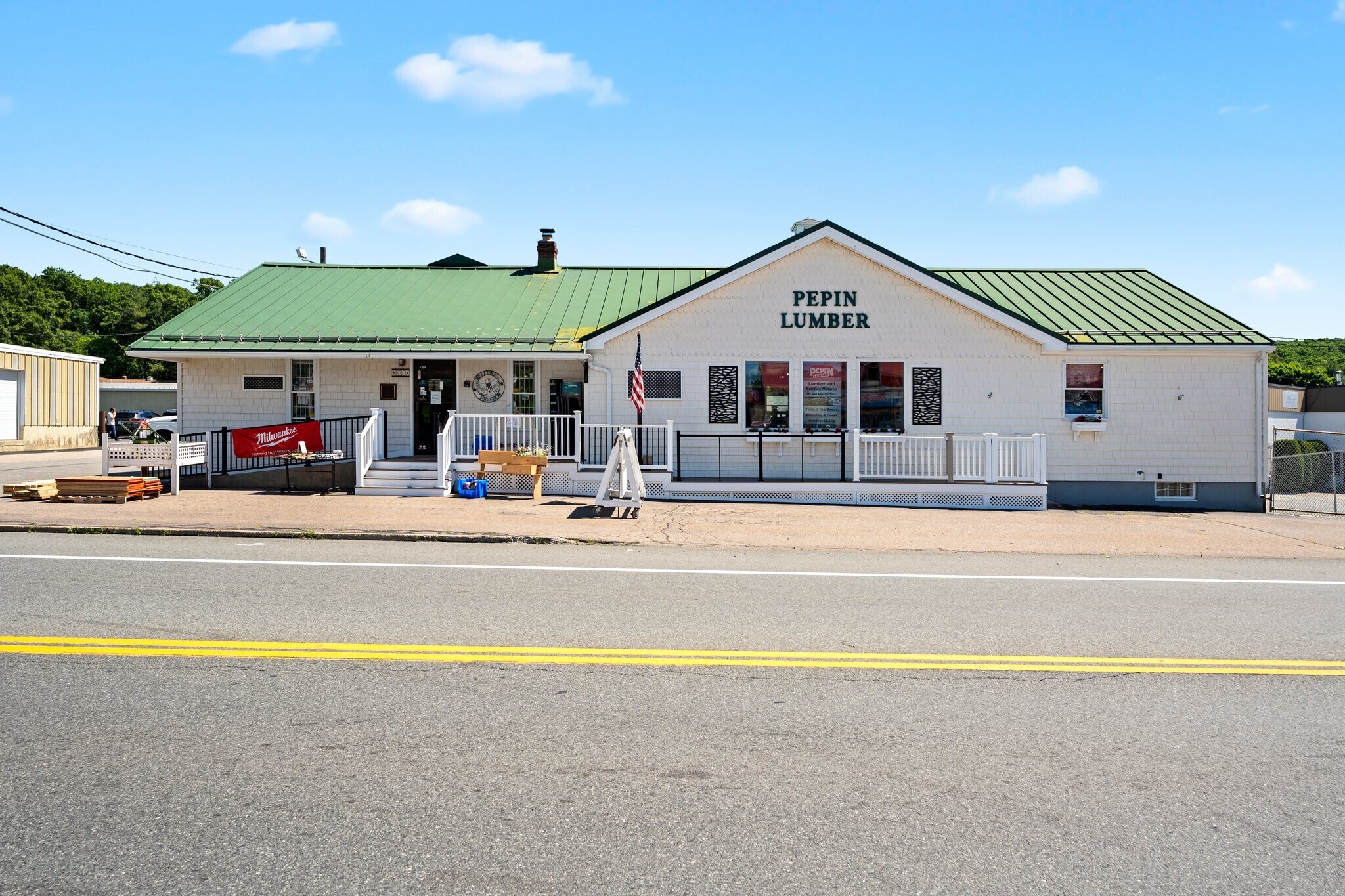 830 Cumberland Hill Rd, Woonsocket, RI for sale Building Photo- Image 1 of 13