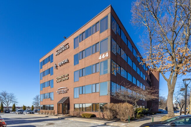 Plus de détails pour 444 Washington St, Woburn, MA - Bureau à louer