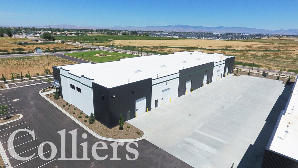 4850 Grand Mogul Dr, Meridian, ID à louer - Photo du bâtiment - Image 2 de 12