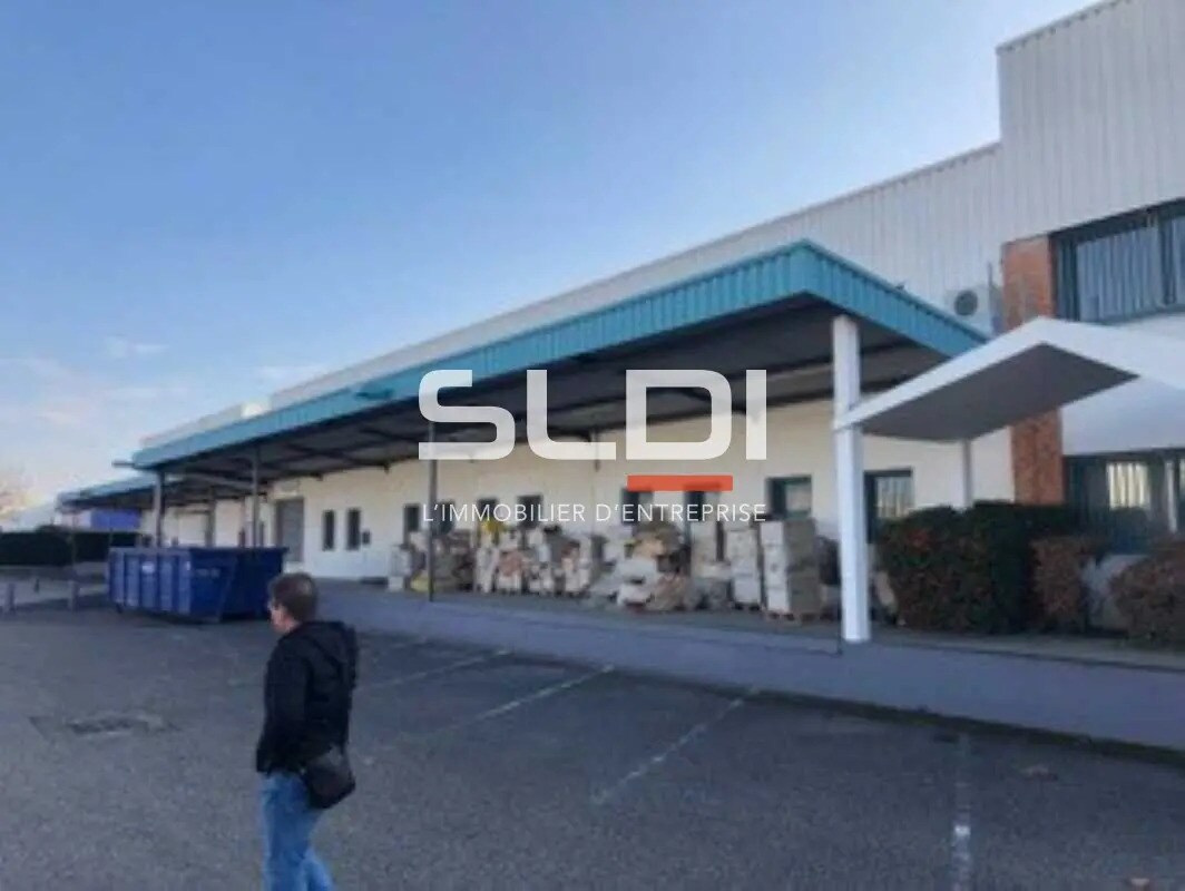 Flex in Vénissieux for lease Building Photo- Image 1 of 6