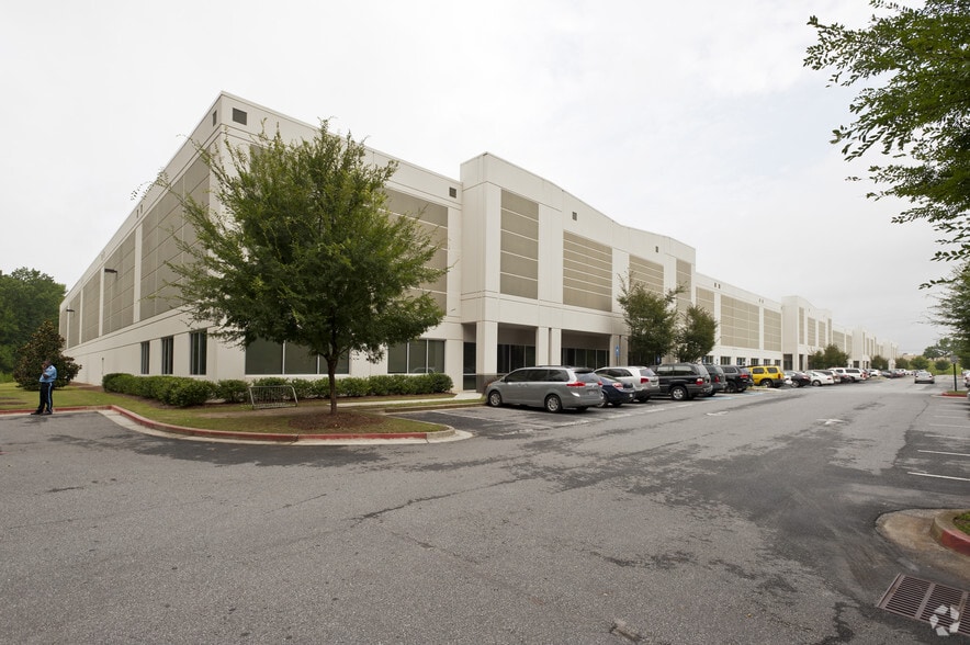 4190 Jiles Rd, Kennesaw, GA à louer - Photo du bâtiment - Image 3 de 5