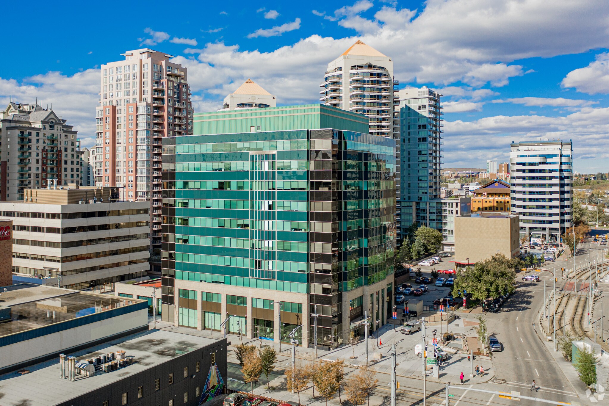 1000 7th Ave SW, Calgary, AB à vendre Photo principale- Image 1 de 1