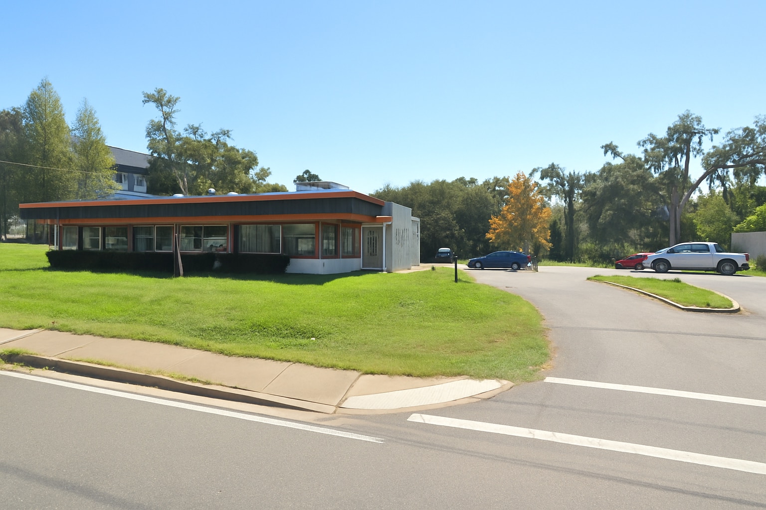 2531 Apalachee Pky, Tallahassee, FL for lease Primary Photo- Image 1 of 3