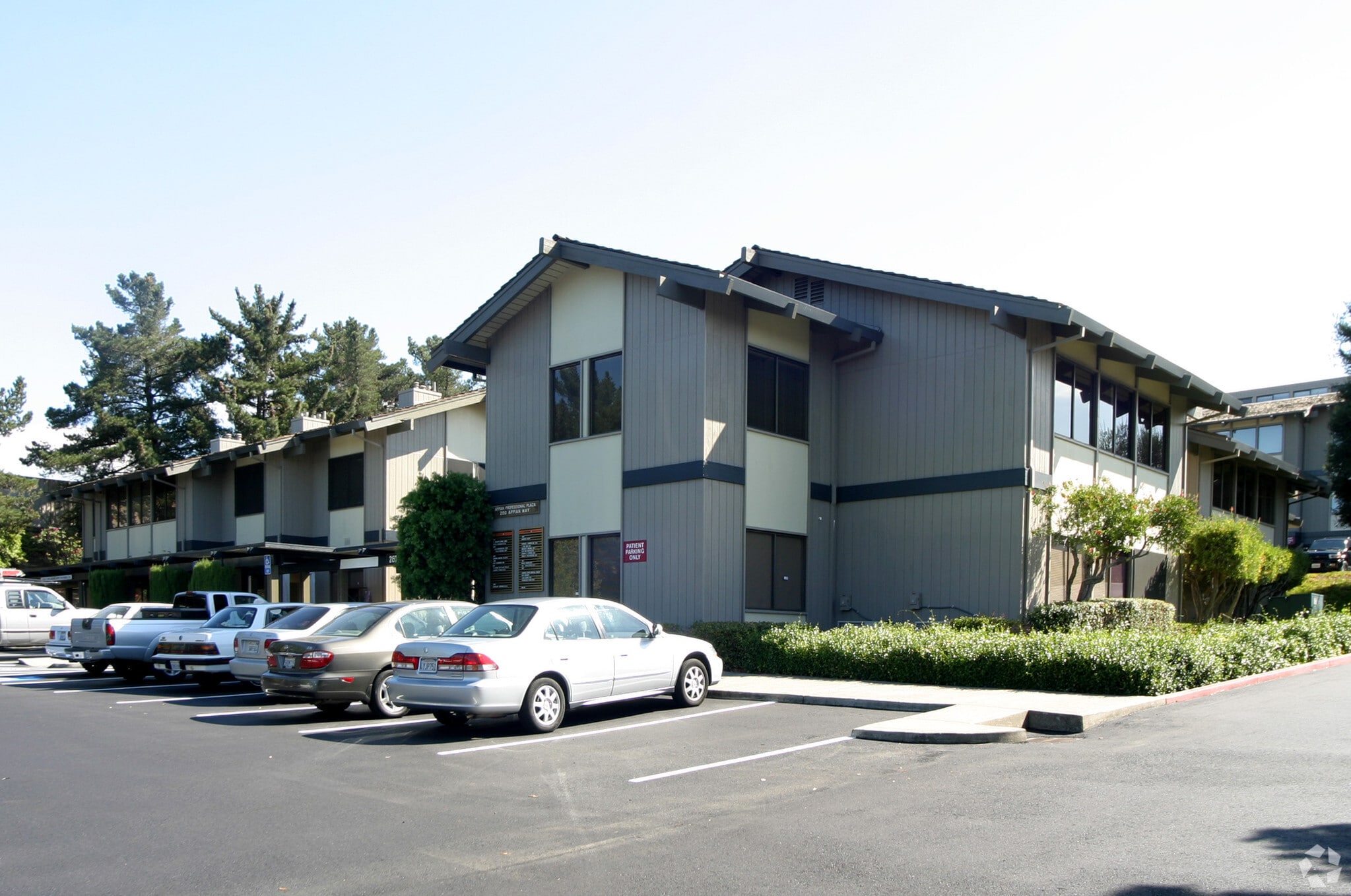 2150 Appian Way, Pinole, CA à vendre Photo principale- Image 1 de 18