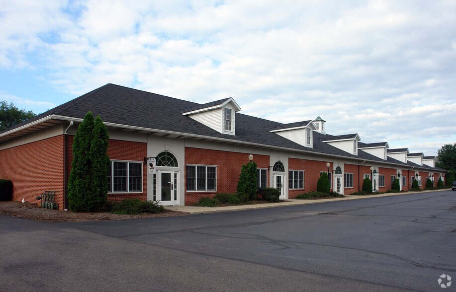1540-1576 Georgetown Rd, Hudson, OH à vendre - Photo principale - Image 1 de 1