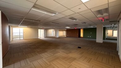 1751 Lake Cook Rd, Deerfield, IL for lease Interior Photo- Image 2 of 13