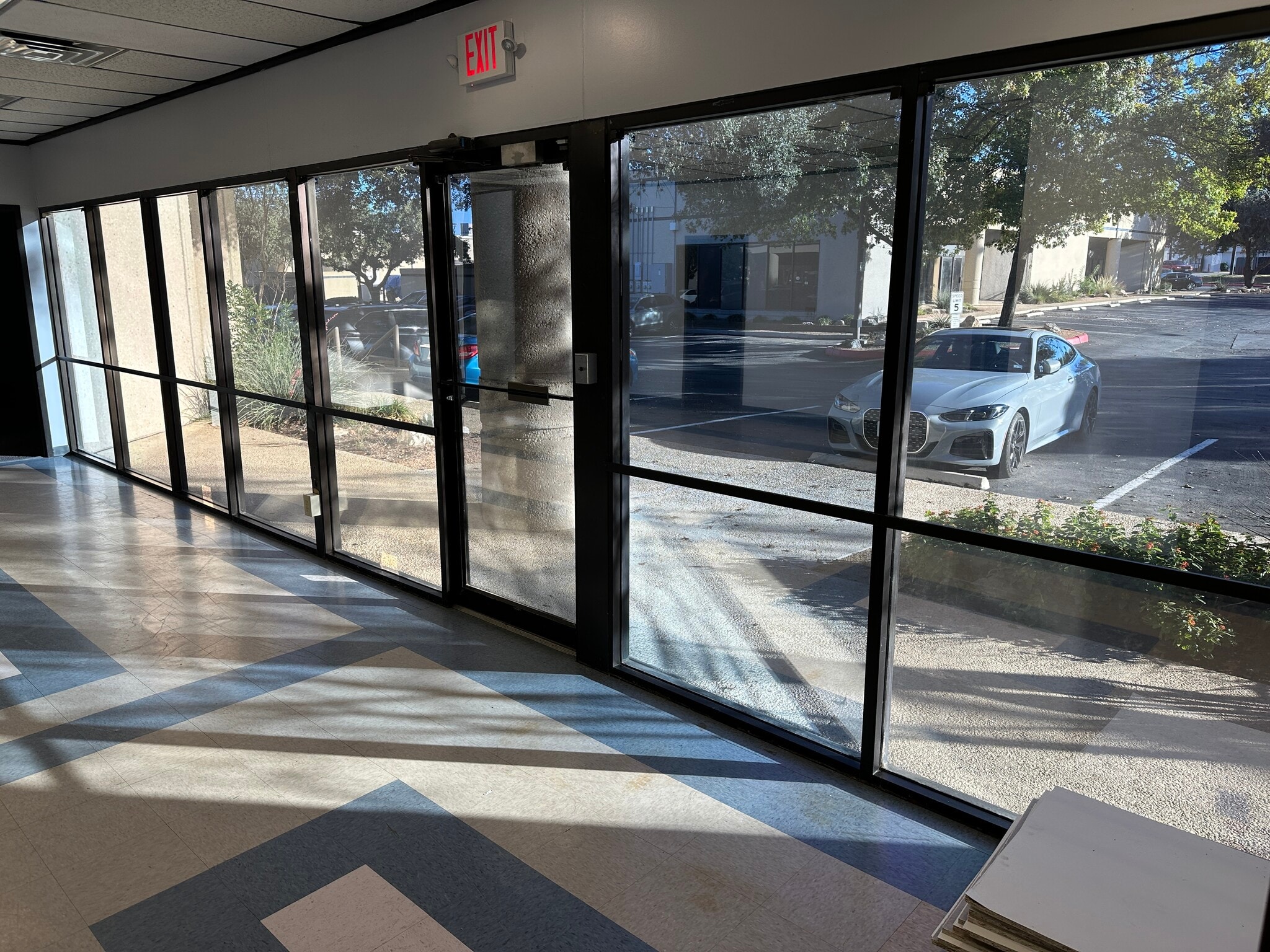 459-599 Spencer Ln, San Antonio, TX for lease Interior Photo- Image 1 of 11