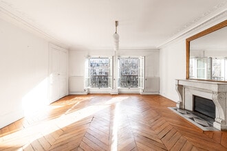 9 Cite De Trevise, Paris for lease Interior Photo- Image 1 of 14