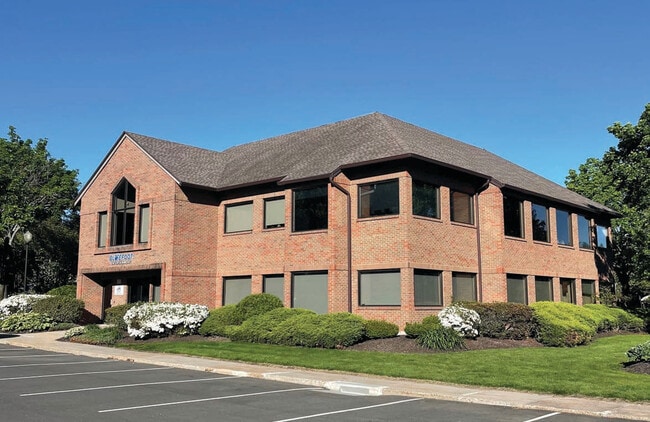 Plus de détails pour 50 Avon Meadow Ln, Avon, CT - Bureau à louer