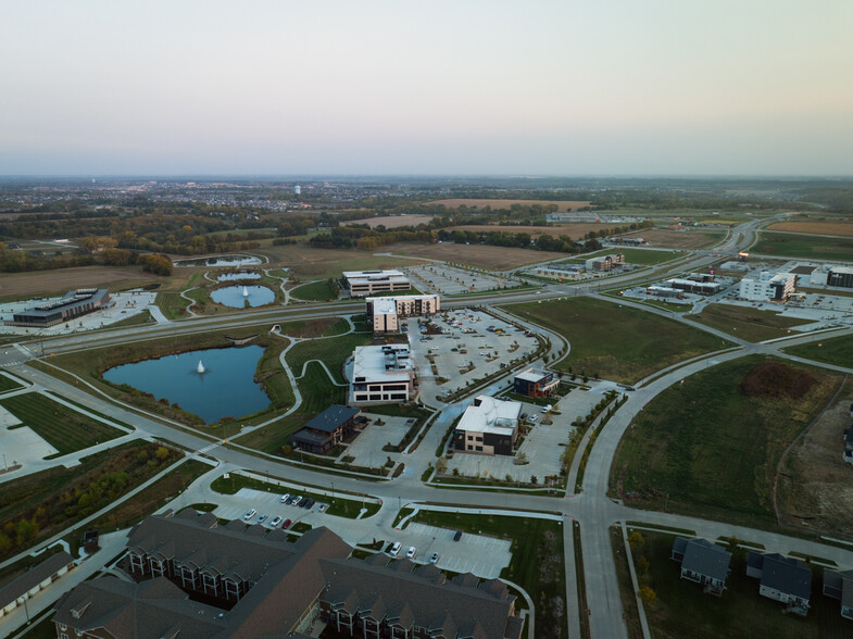 SE Esker Ridge, Waukee, IA à vendre - Photo du bâtiment - Image 2 de 4