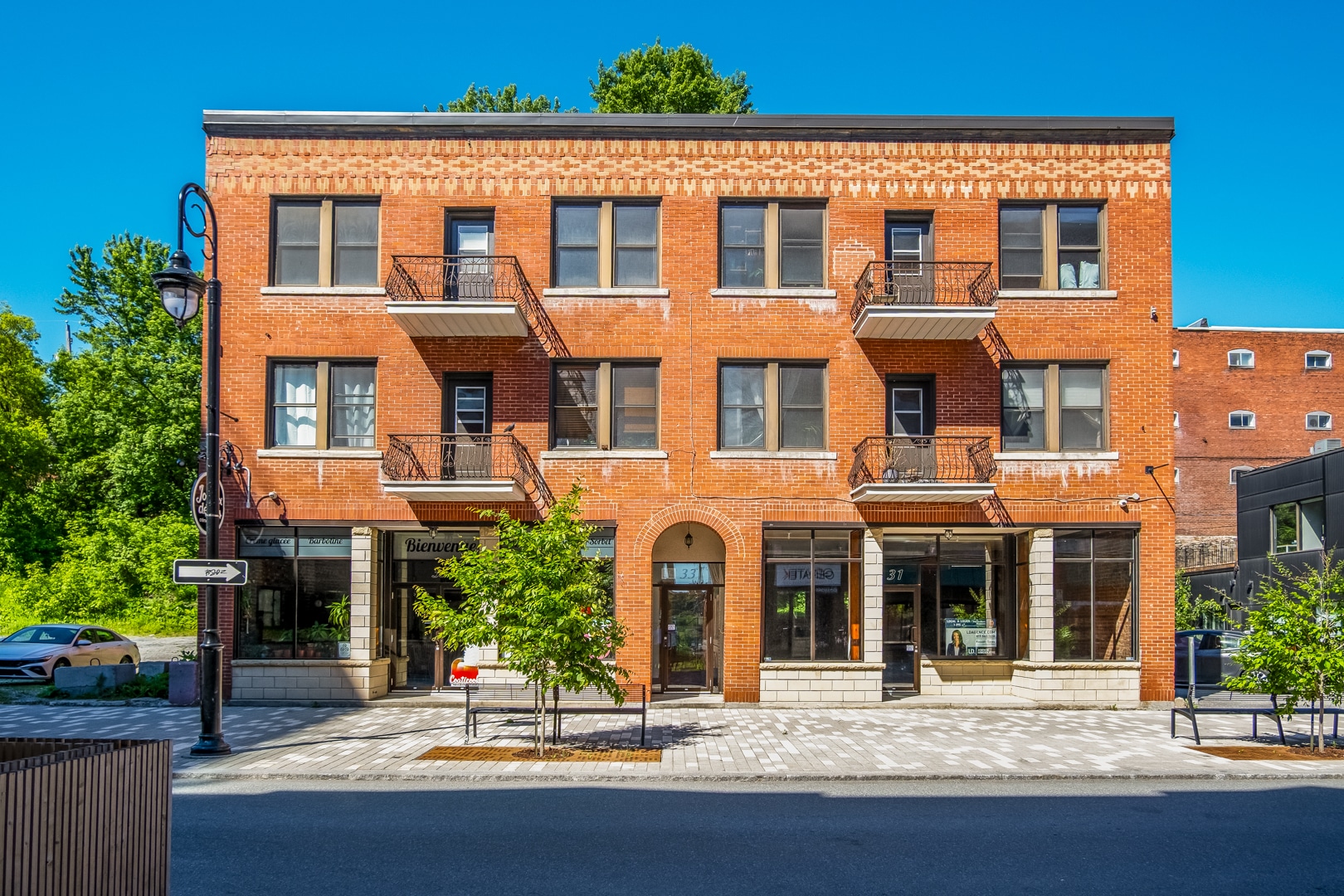 31 Rue Wellington S, Sherbrooke, QC for lease Primary Photo- Image 1 of 5