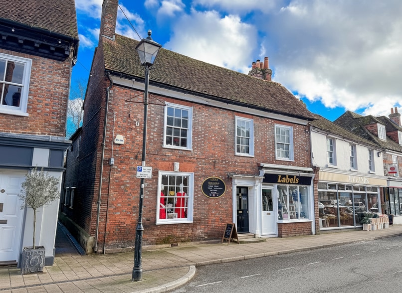High St, Bishops Waltham for sale - Primary Photo - Image 1 of 12