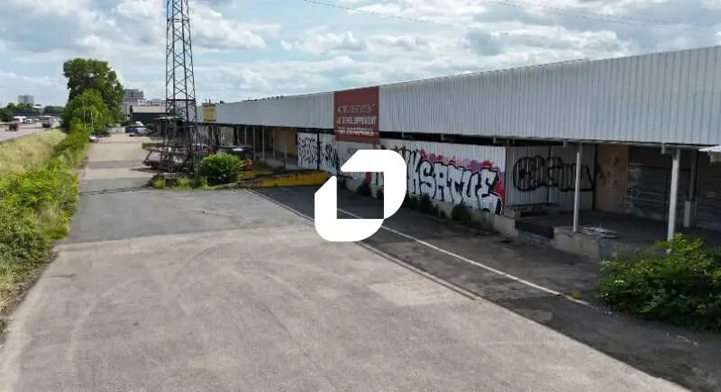 388 Rue Alexandre Richetta, Villefranche-sur-Saône for sale - Building Photo - Image 2 of 17