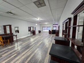 417-435 Ridge Rd, Munster, IN à louer Photo intérieure- Image 2 de 6