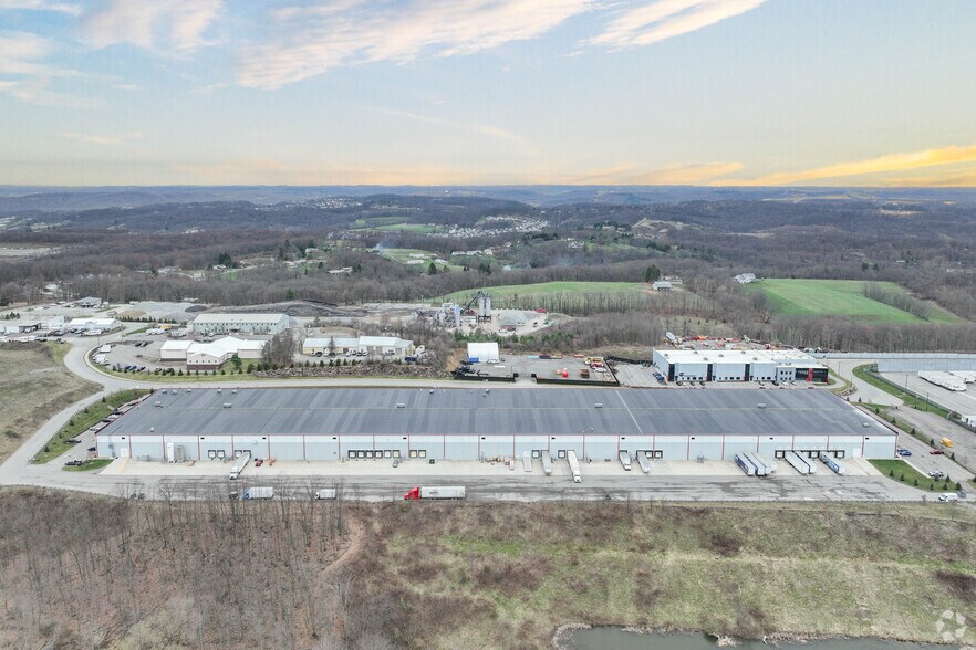 108 Tomlinson Dr, Zelienople, PA for lease - Aerial - Image 3 of 6