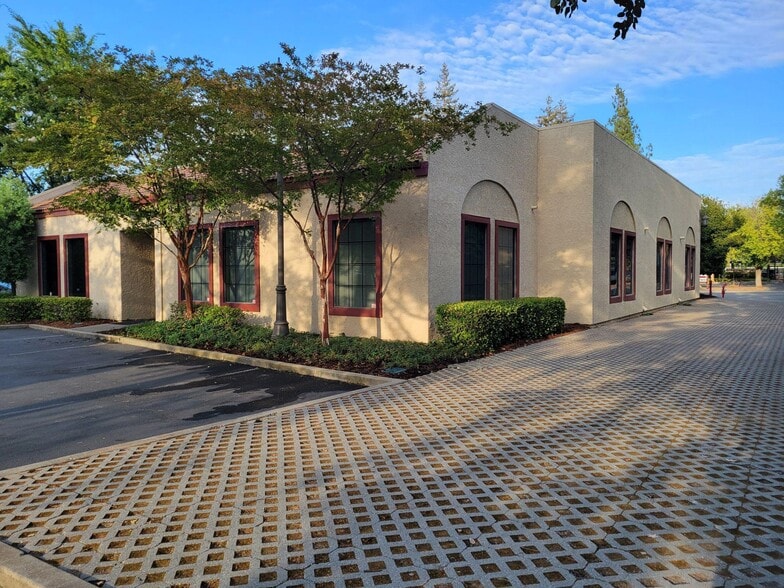 2934 Gold Pan Ct, Rancho Cordova, CA for lease - Building Photo - Image 1 of 8