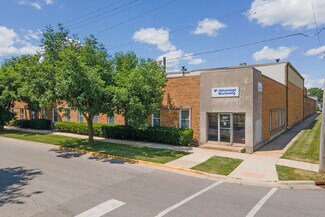 More details for 601 W New York St, Aurora, IL - Industrial for Sale