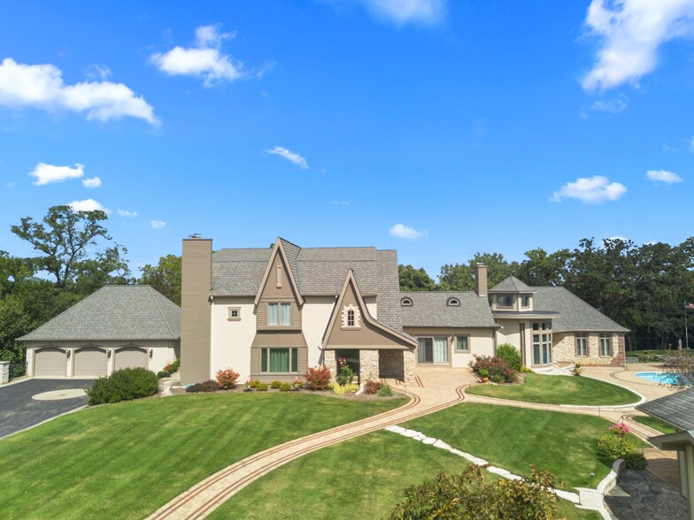 8508 Il Route 120, Woodstock, IL à vendre - Photo du bâtiment - Image 2 de 49