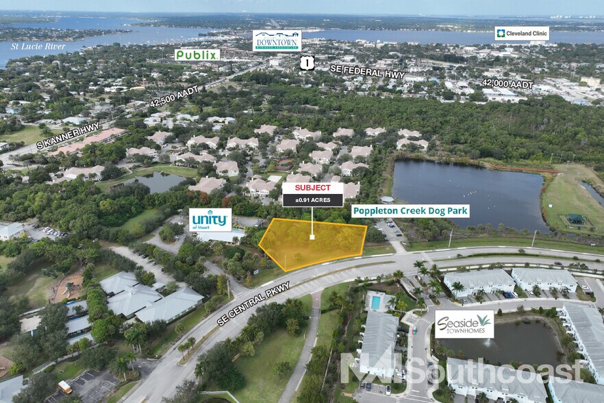 211 SE Central Pky, Stuart, FL à vendre - Photo du bâtiment - Image 3 de 7