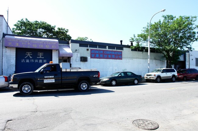 More details for 13410 32nd Ave, Flushing, NY - Retail for Lease
