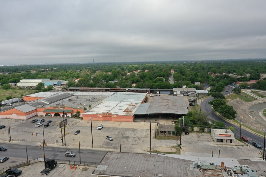 1547 S Zarzamora St, San Antonio, TX for lease - Building Photo - Image 2 of 6